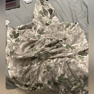 Chelsea DeBoer camo hoodie.